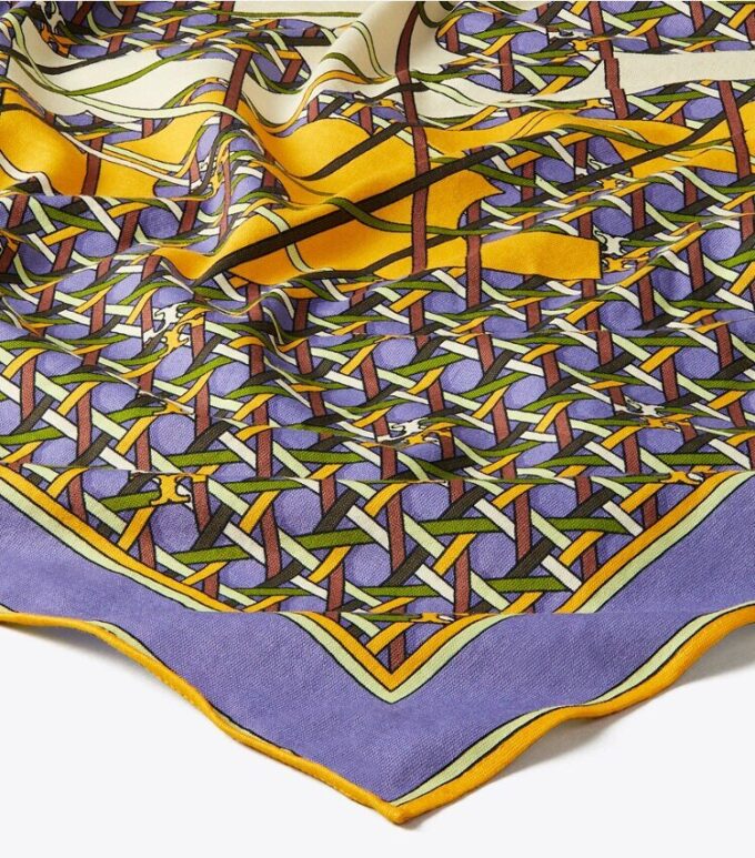 Basket-Weave Logo Jersey Boyun Atkısı Basket-Weave Logo Jersey Boyun Atkısı