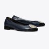 Claire Cap-Toe Topuklu, Geniş Claire Cap-Toe Topuklu, Geniş