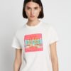 Grafik Logo Yamalı T-Shirt Grafik Logo Yamalı T-Shirt