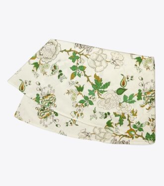 Happy Times Bouquet Yuvarlak Masa Örtüsü, 132″