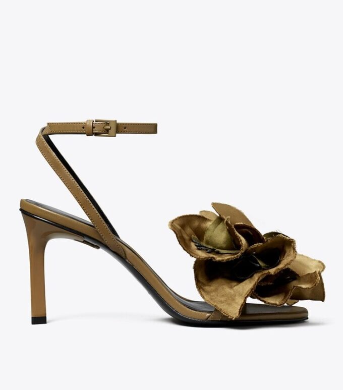Çiçek Topuklu Sandal Çiçek Topuklu Sandal