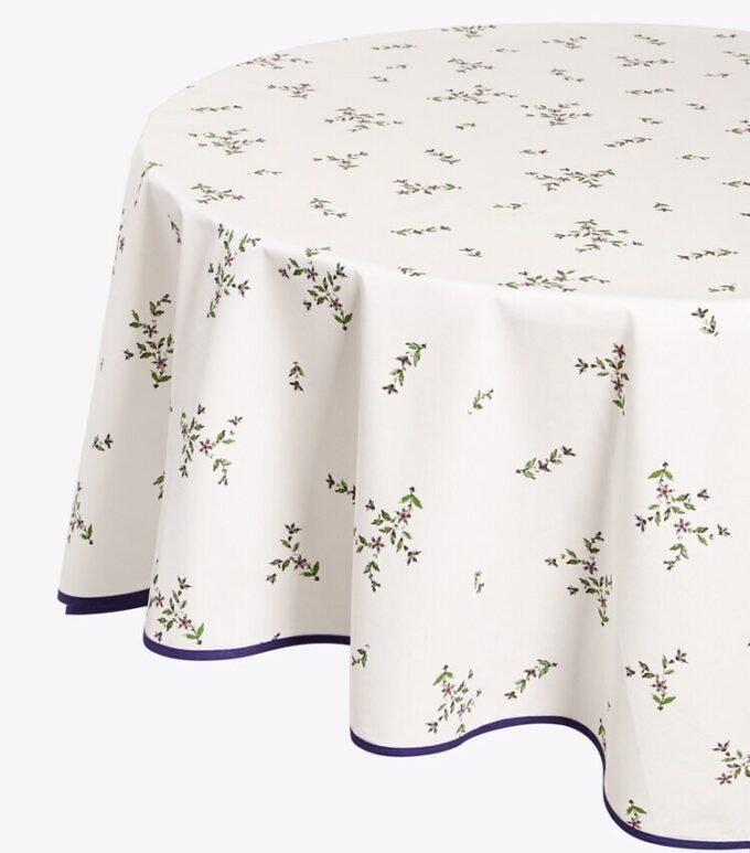 Jolie Fleur Yuvarlak Masa Örtüsü, 108″ Jolie Fleur Yuvarlak Masa Örtüsü, 108″