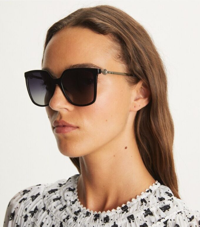 Miller Square Polarized Miller Square Polarized