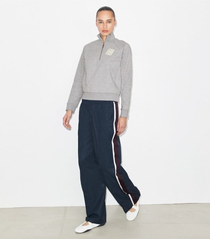Nakışlı Fransız Terry Sweatshirt Nakışlı Fransız Terry Sweatshirt