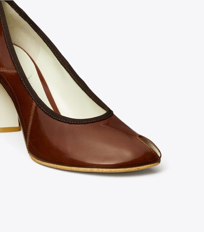 Peep-Toe Pump