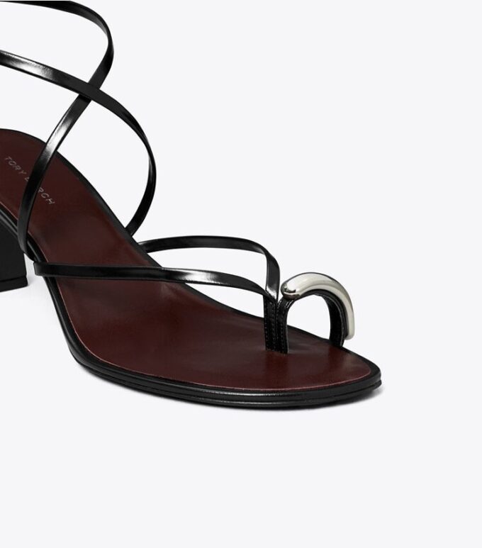 Pierced Çoklu Kayışlı Topuklu Sandal Pierced Çoklu Kayışlı Topuklu Sandal