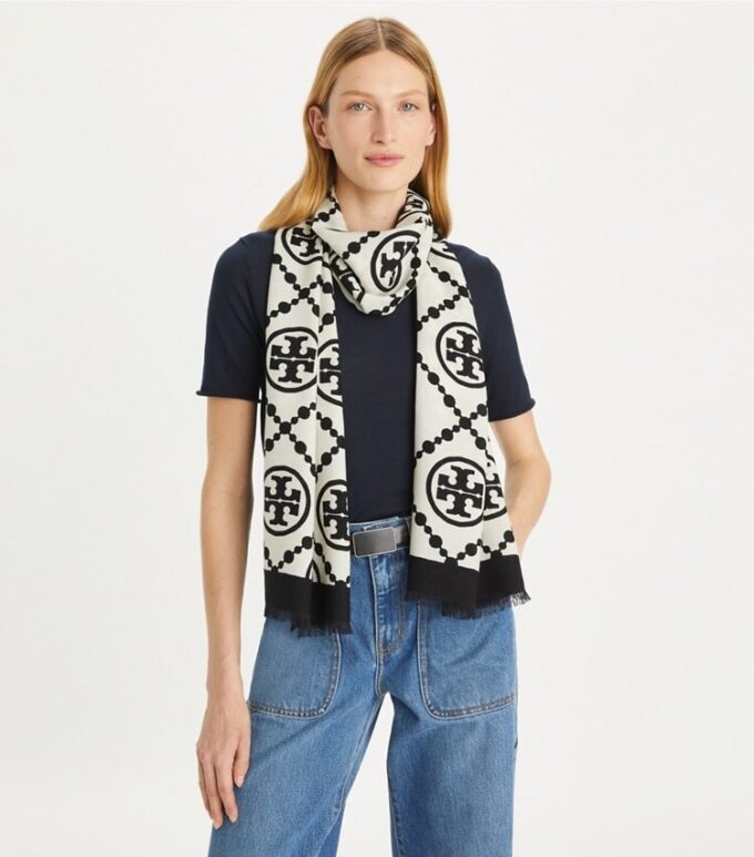 T Monogram Bordürlü Dikdörtgen Eşarp T Monogram Bordürlü Dikdörtgen Eşarp