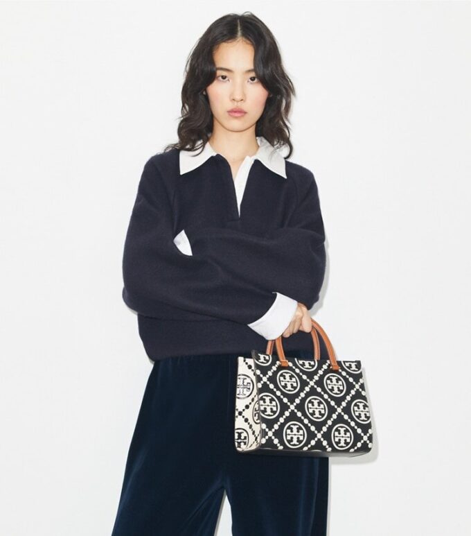 T Monogram Kontrast Kabartmalı Üst Saplı Tote Çanta T Monogram Kontrast Kabartmalı Üst Saplı Tote Çanta