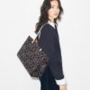T Monogram Kontrast Kabartmalı Tote T Monogram Kontrast Kabartmalı Tote
