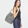 T Monogram Oversized Bucket Çanta