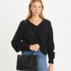 T Monogram Üst Saplı Kabartmalı Tote T Monogram Üst Saplı Kabartmalı Tote